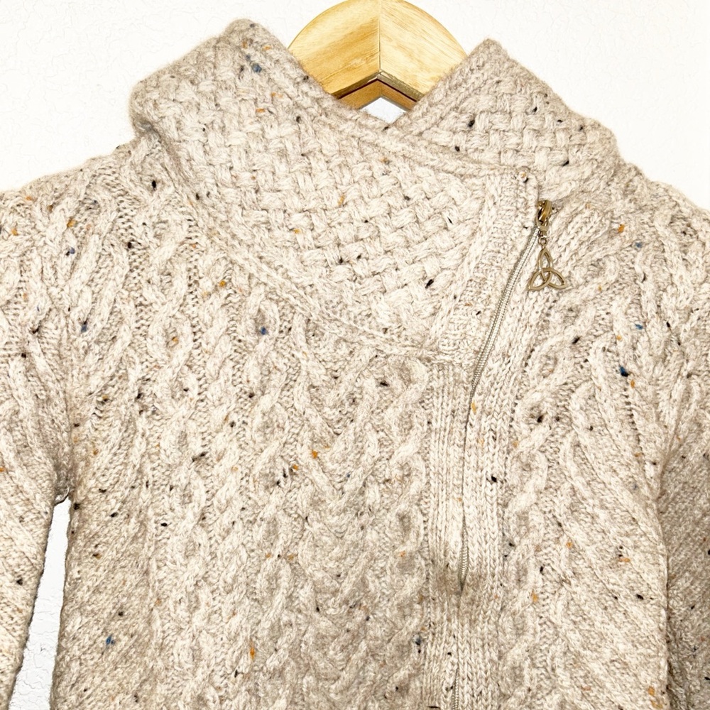 ARAN CRAFTS Aran Knit Coatigan with Celtic Knot Side Zip in Oatmeal SZ: Small - Picture 3 of 15